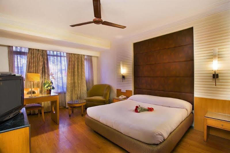 The Bmk Hotel Greater Kailash 델리 외부 사진