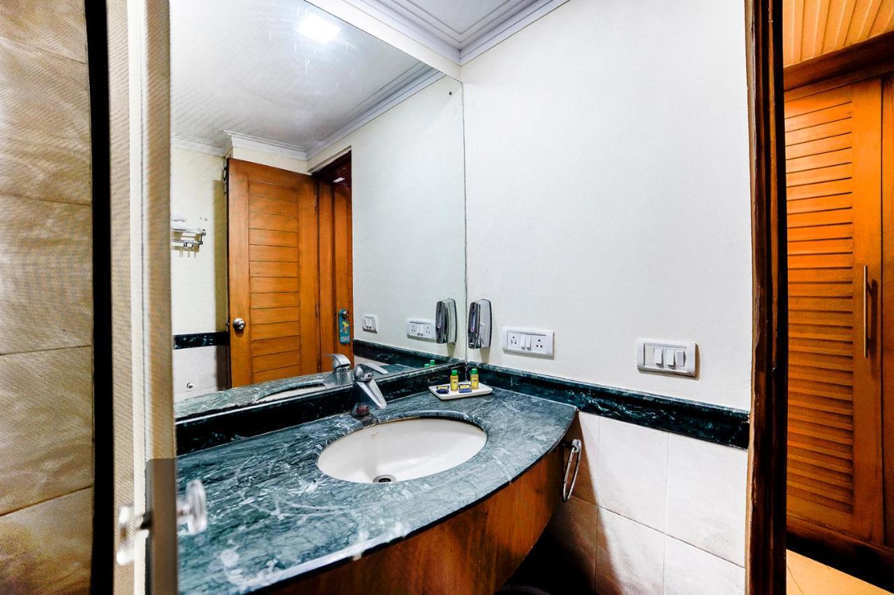 The Bmk Hotel Greater Kailash 델리 외부 사진
