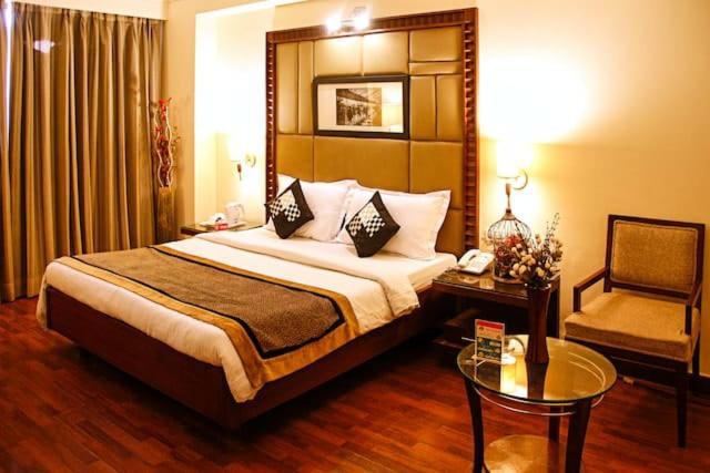 The Bmk Hotel Greater Kailash 델리 외부 사진